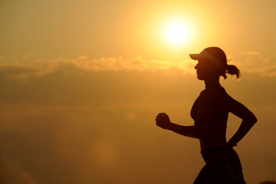 Essentiele tips voor hardlopen in warm weer